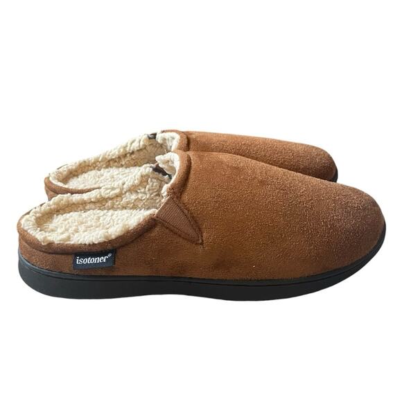 Isotoner Signature Memory Foam Slippers Size 8-9 Medium NWT - Picture 4 of 13